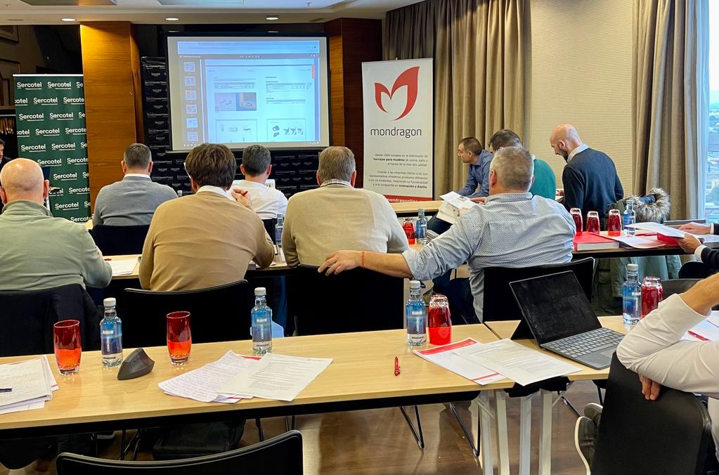 Comerciales_Mondragón Foto Convención Comerciales`24